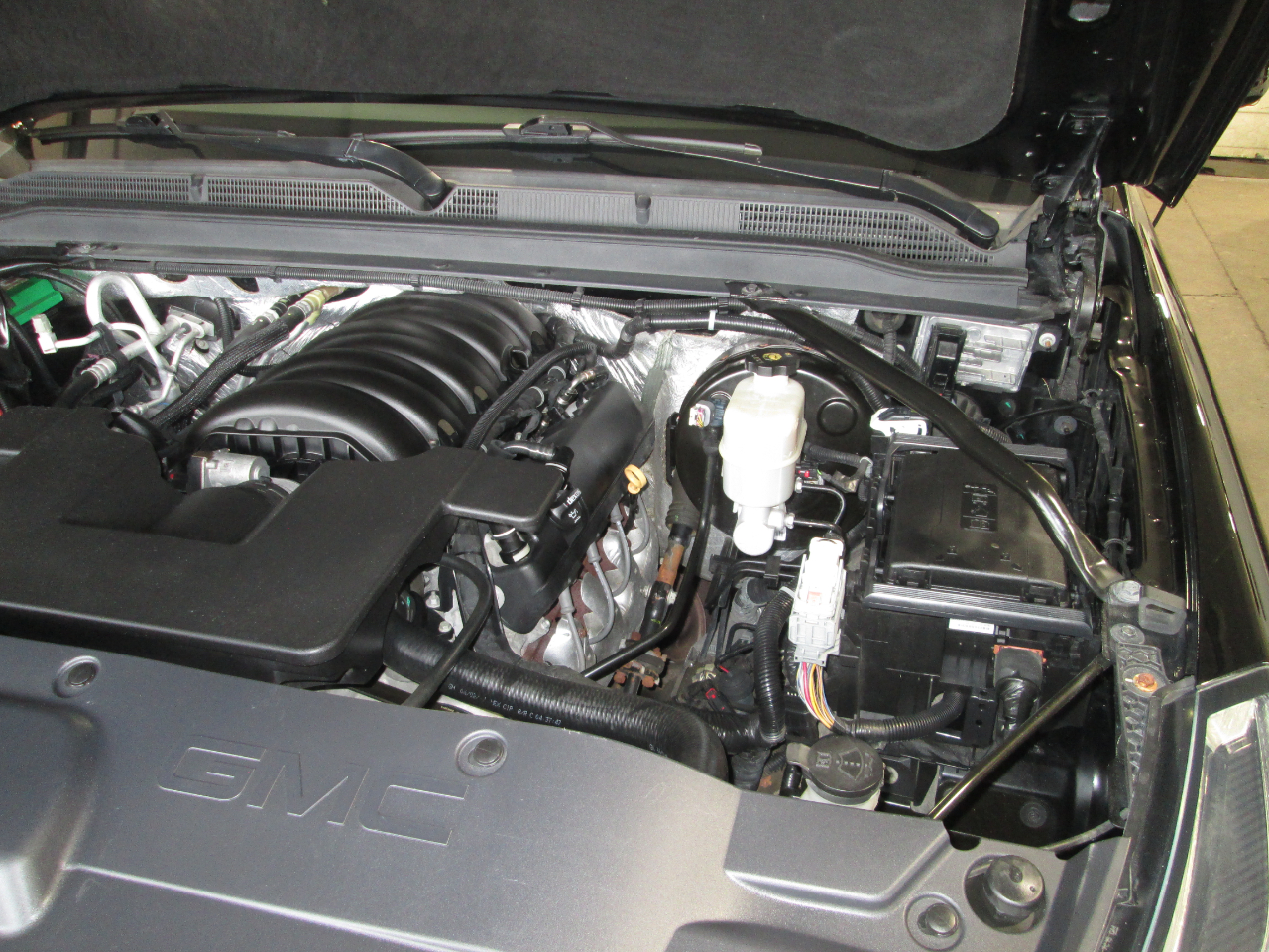 GMC Yukon XL Denali 4WD 2017