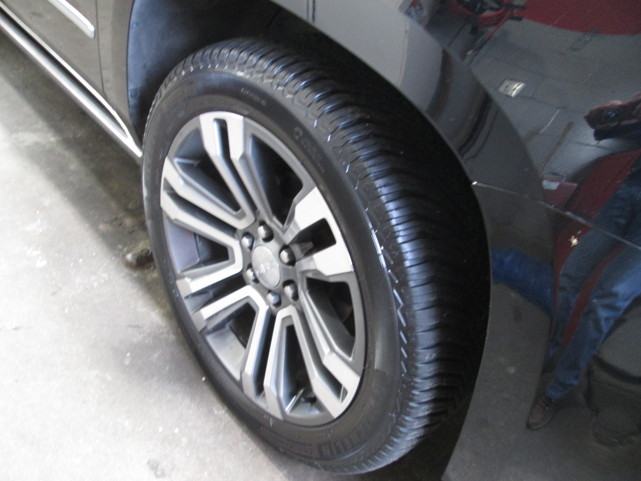 GMC Yukon XL Denali 4WD 2017