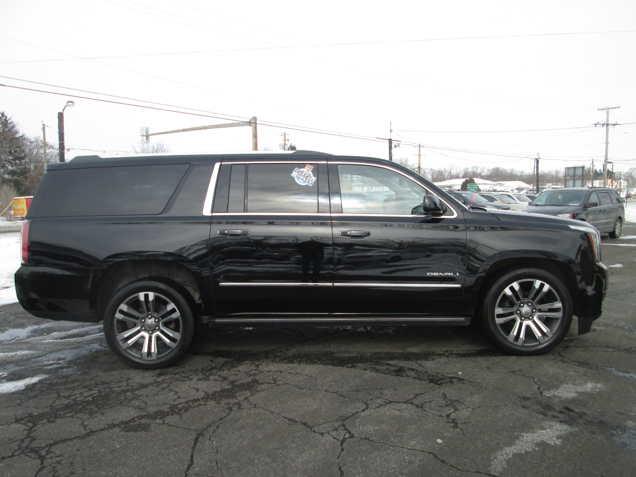 GMC Yukon XL Denali 4WD 2017
