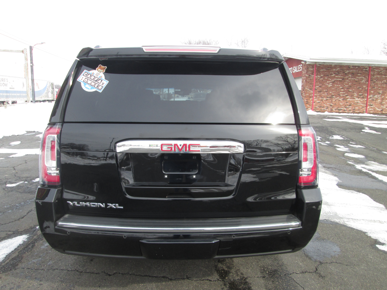 GMC Yukon XL Denali 4WD 2017