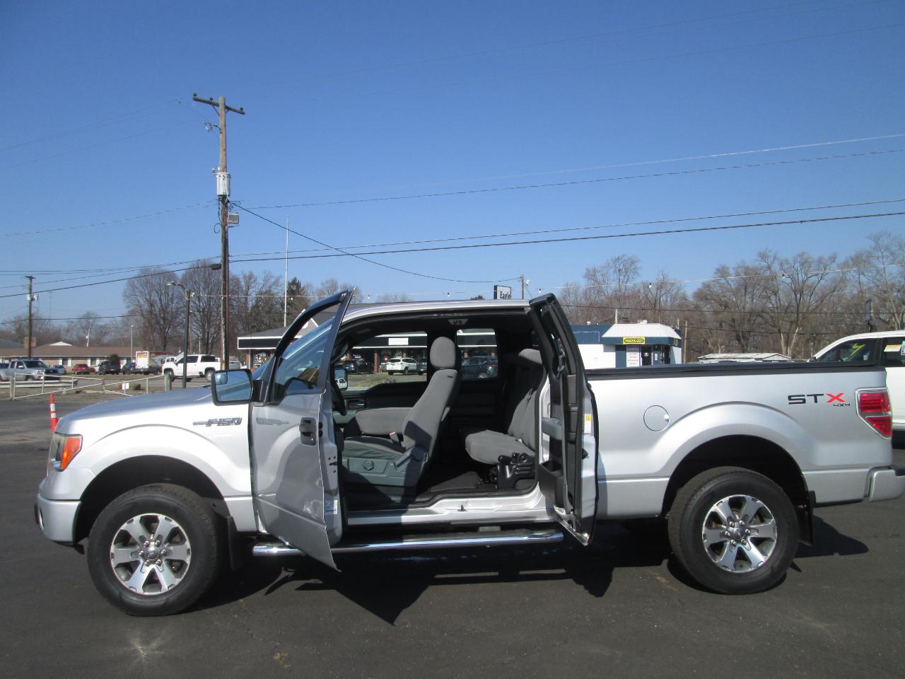 Ford F-150 STX SuperCab 6.5-ft. Bed 4WD 2013