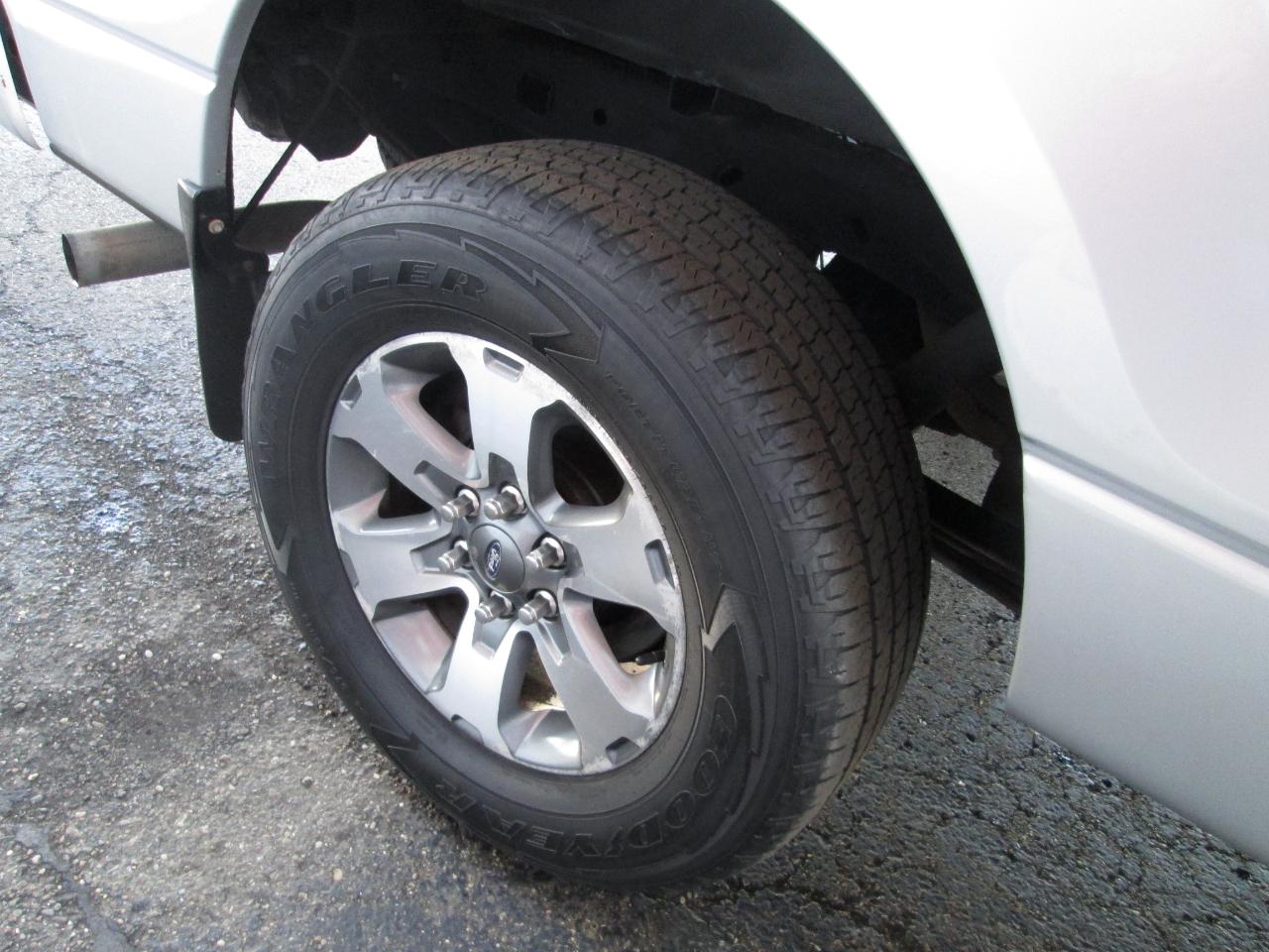 Ford F-150 STX SuperCab 6.5-ft. Bed 4WD 2013