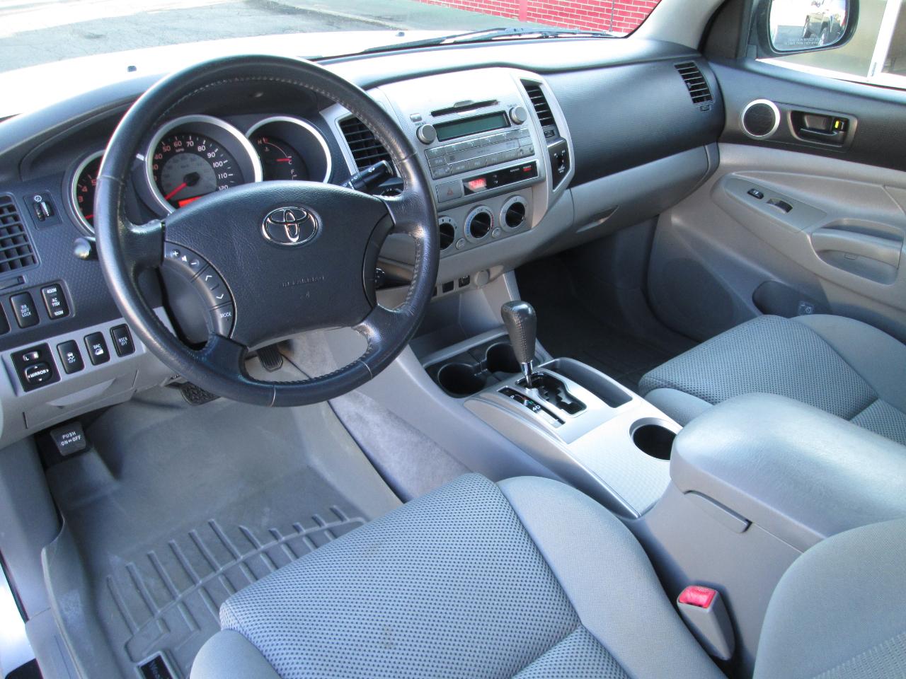 Toyota Tacoma Access Cab V6 Automatic 4WD 2011