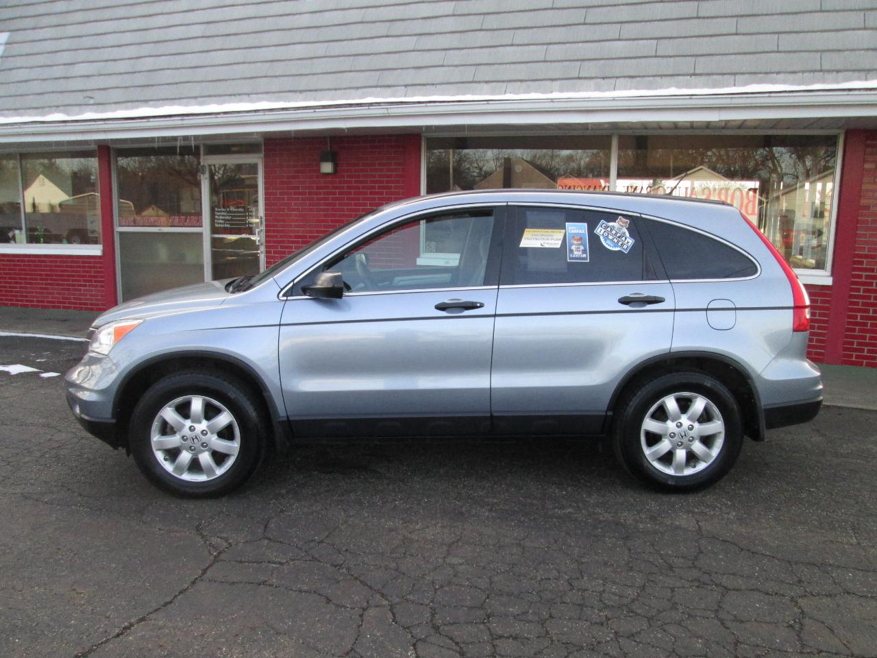 Honda CR-V SE 4WD 5-Speed AT 2011