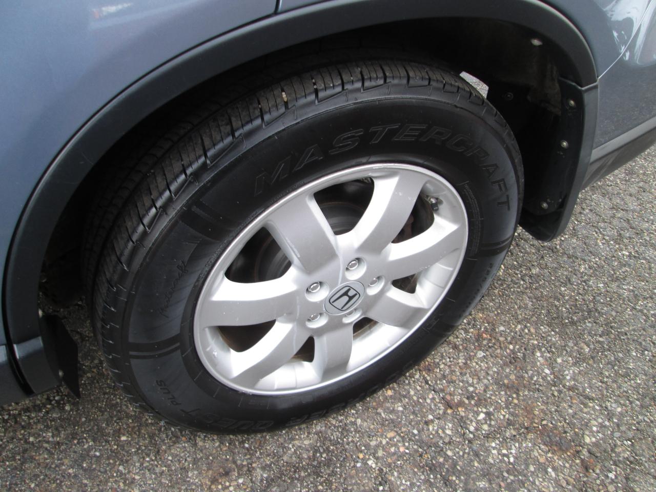 Honda CR-V SE 4WD 5-Speed AT 2011