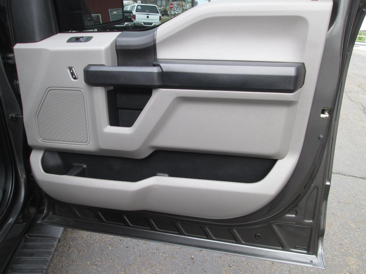 Ford F-150 XL SuperCrew 6.5-ft. Bed 4WD 2015