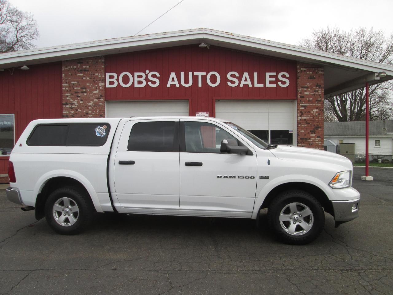 2012 RAM 1500 Outdoorsman 4x4 Crew Cab 5'7" Box