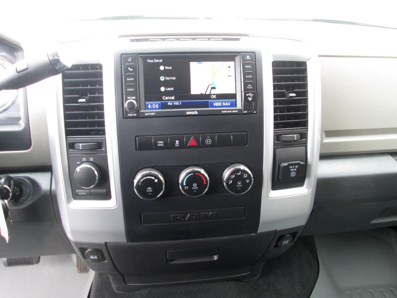 RAM 1500 Outdoorsman 4x4 Crew Cab 5'7" Box 2012