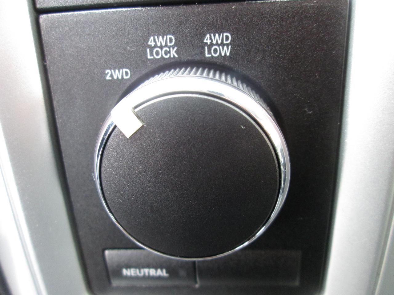 RAM 1500 Outdoorsman 4x4 Crew Cab 5'7" Box 2012