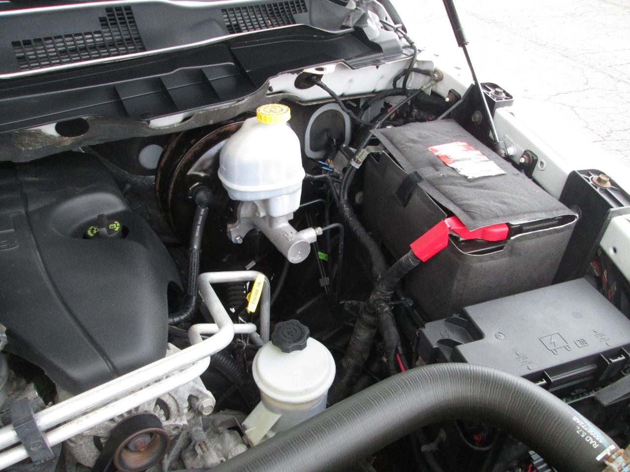 RAM 1500 Outdoorsman 4x4 Crew Cab 5'7" Box 2012