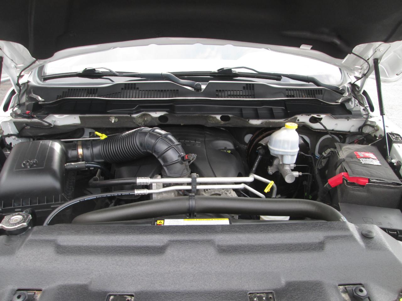 RAM 1500 Outdoorsman 4x4 Crew Cab 5'7" Box 2012