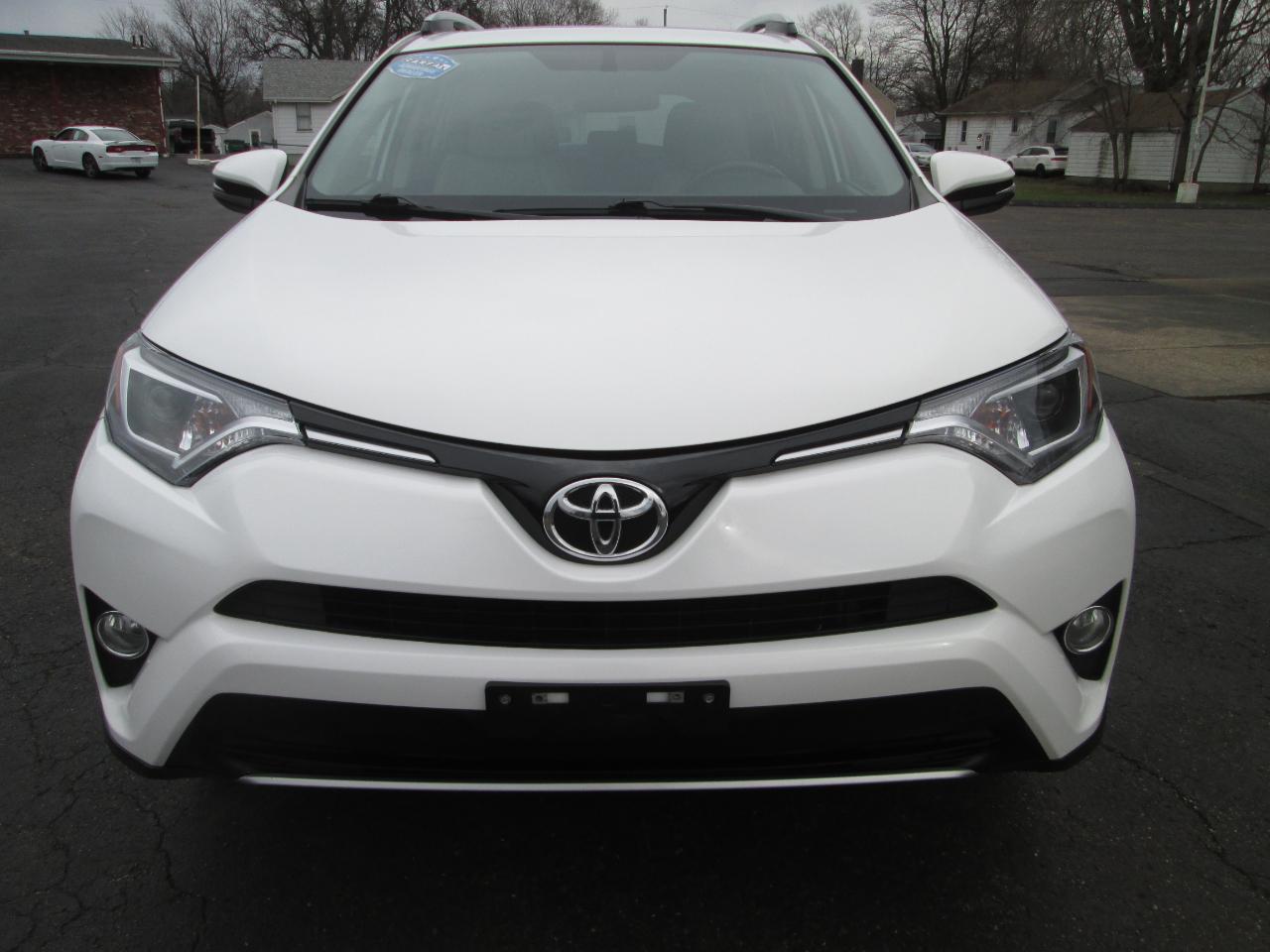 Toyota RAV4 XLE FWD 2016