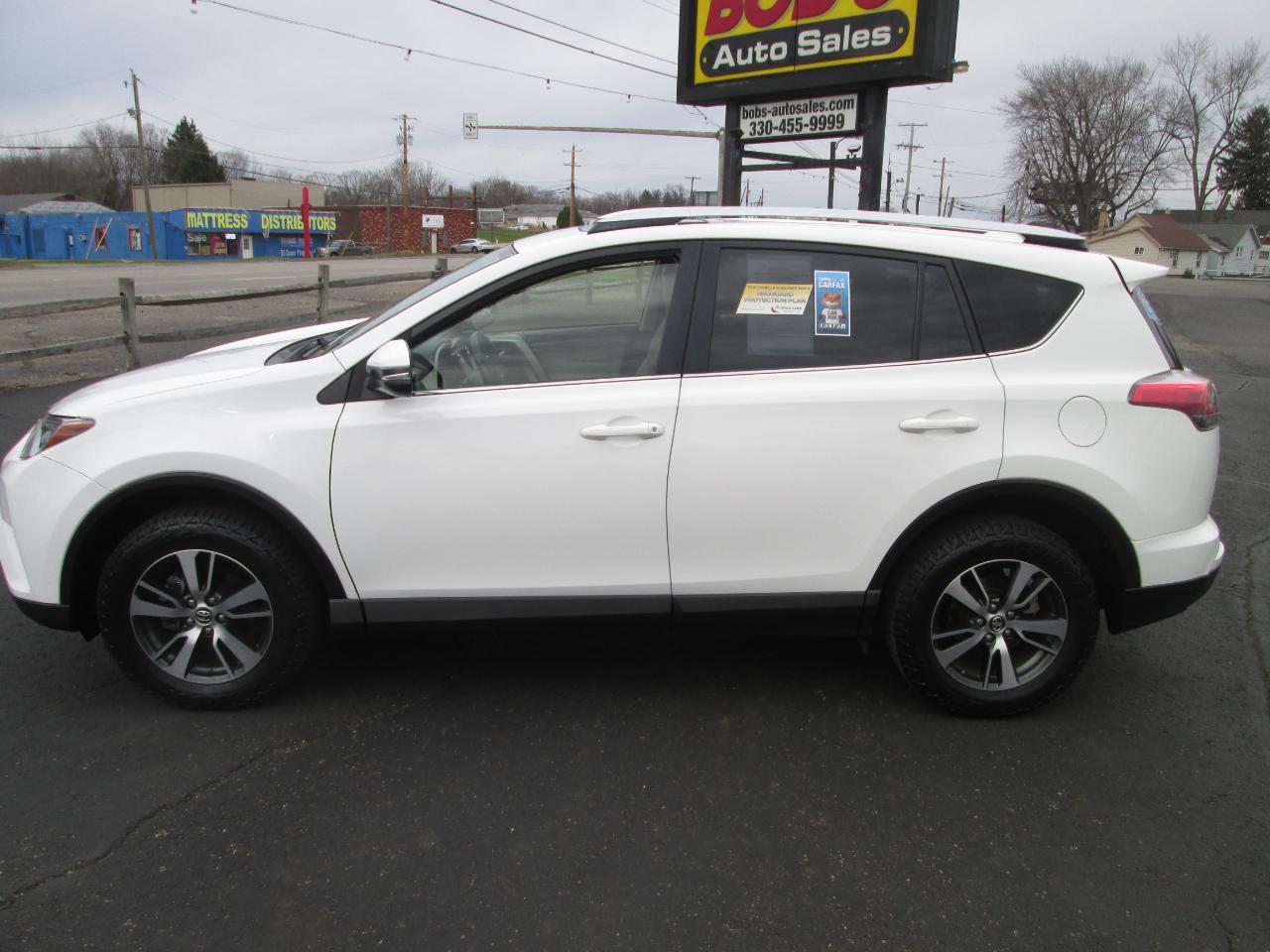 Toyota RAV4 XLE FWD 2016