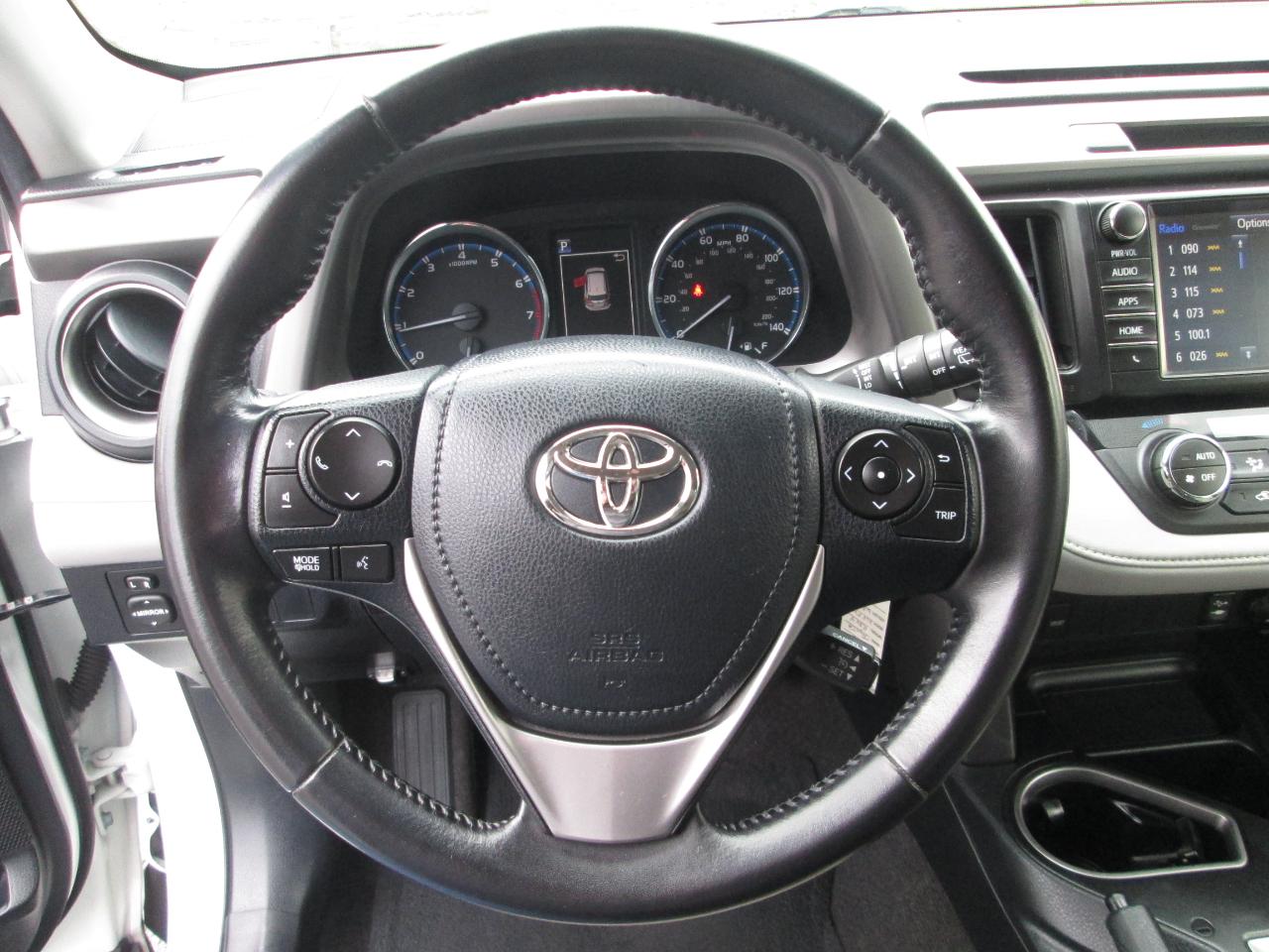 Toyota RAV4 XLE FWD 2016