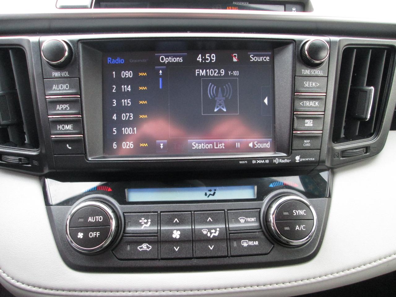 Toyota RAV4 XLE FWD 2016