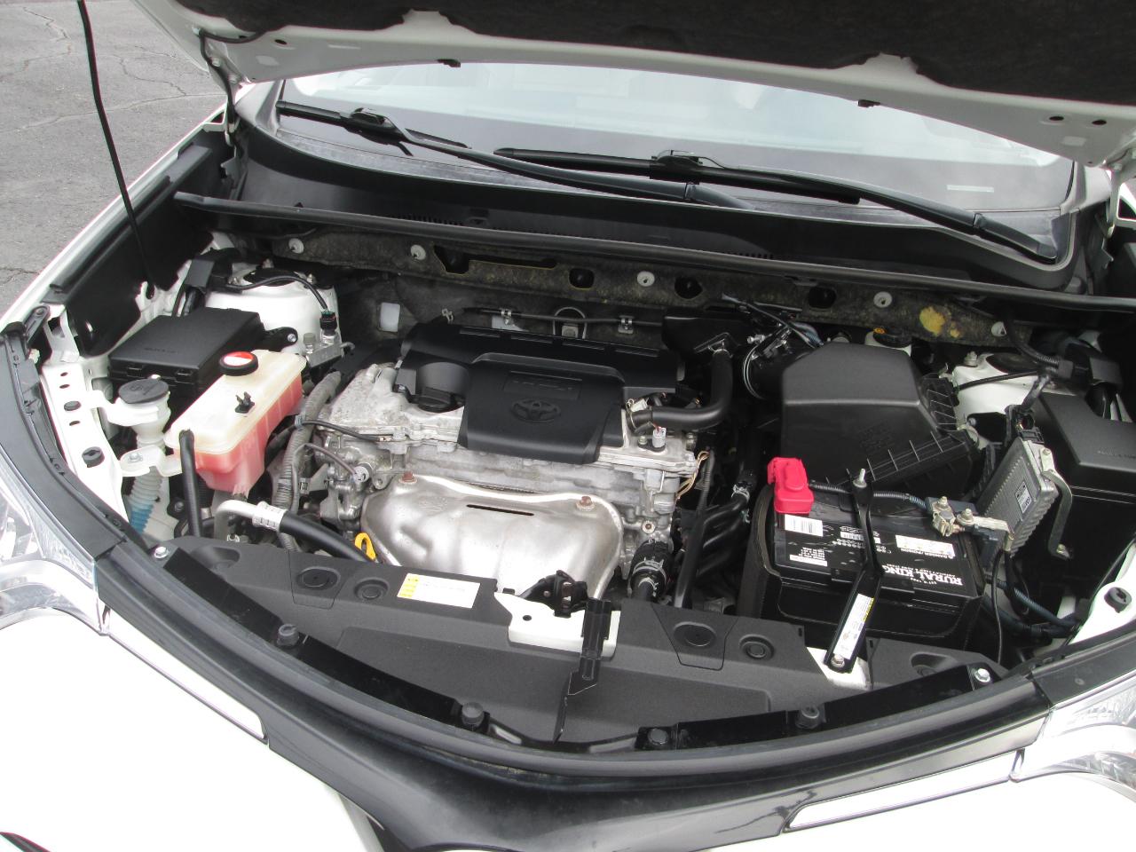 Toyota RAV4 XLE FWD 2016