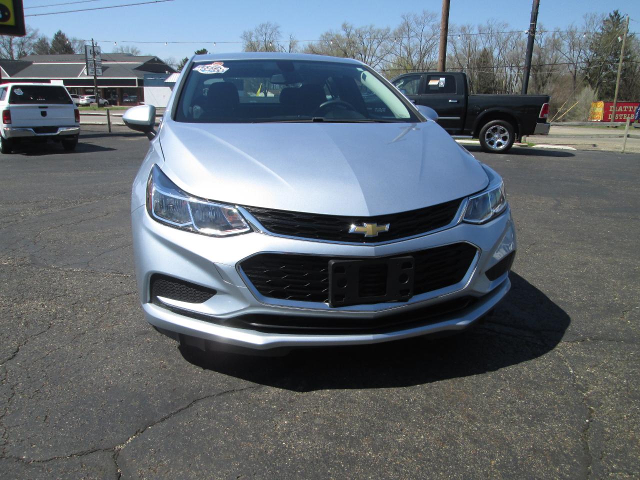 Chevrolet Cruze LS Auto 2018