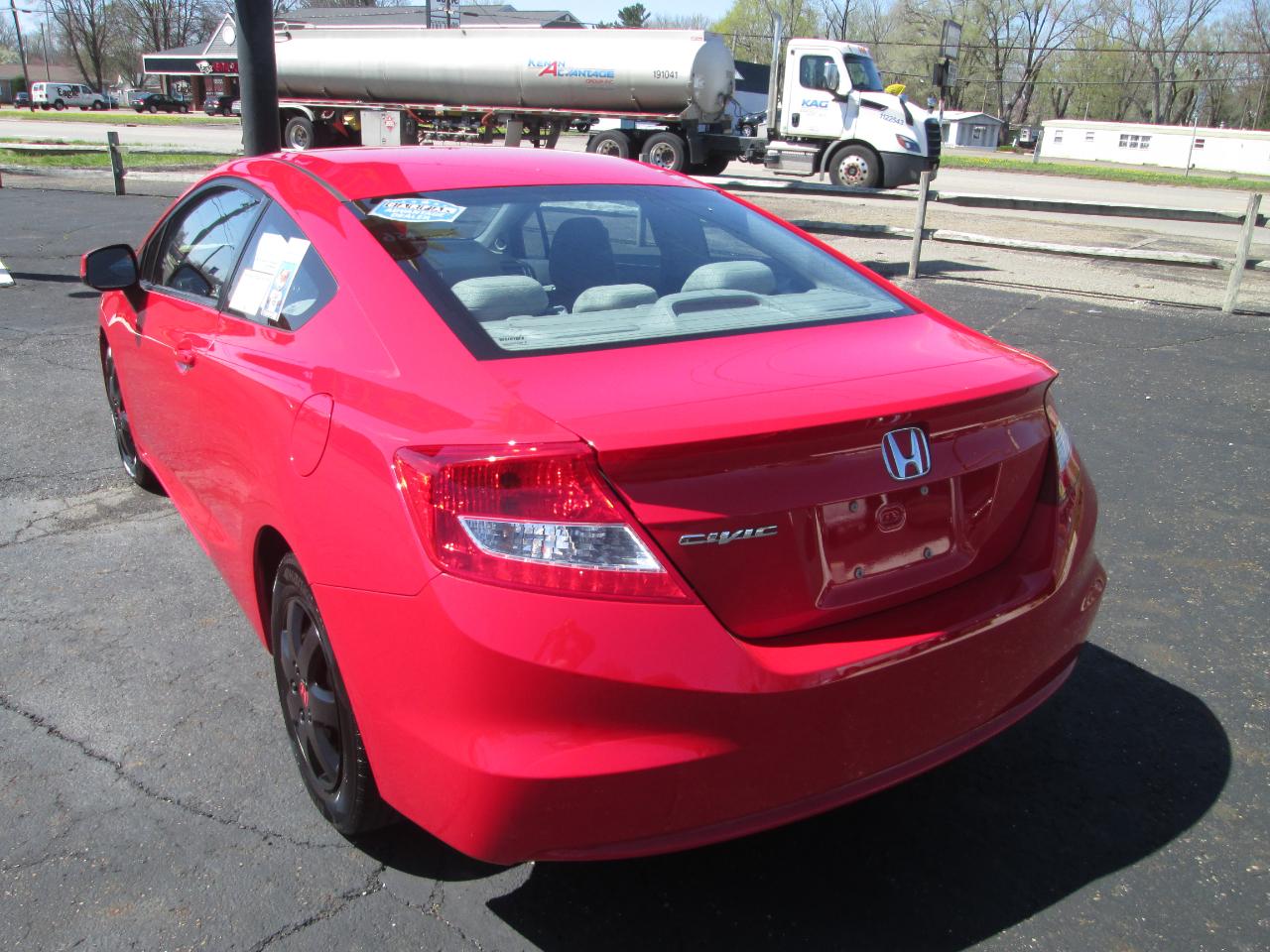 Honda Civic LX Coupe 5-Speed AT 2012
