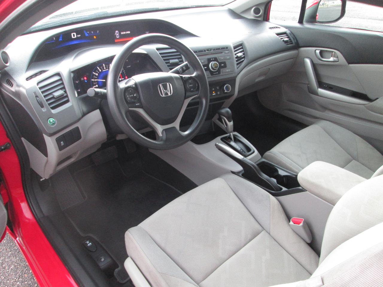 Honda Civic LX Coupe 5-Speed AT 2012