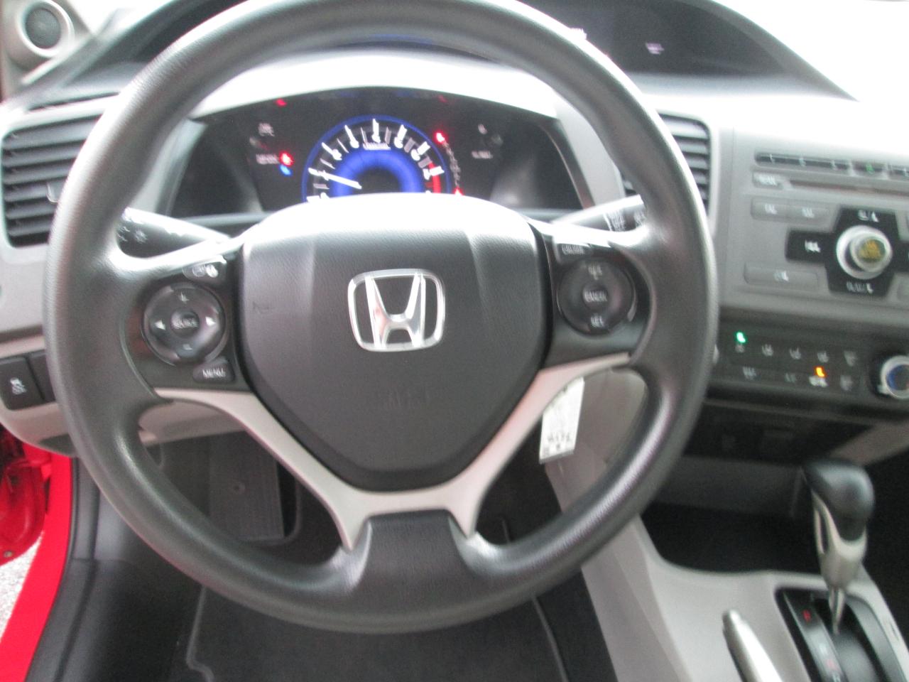 Honda Civic LX Coupe 5-Speed AT 2012