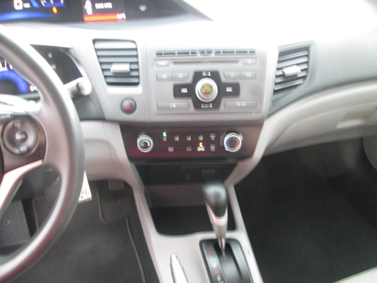 Honda Civic LX Coupe 5-Speed AT 2012