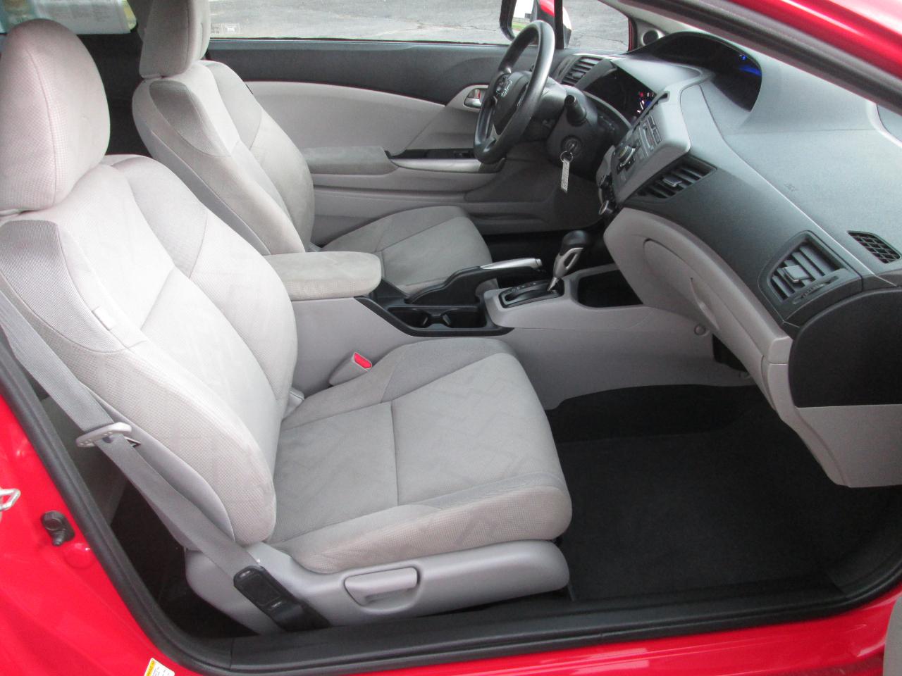 Honda Civic LX Coupe 5-Speed AT 2012