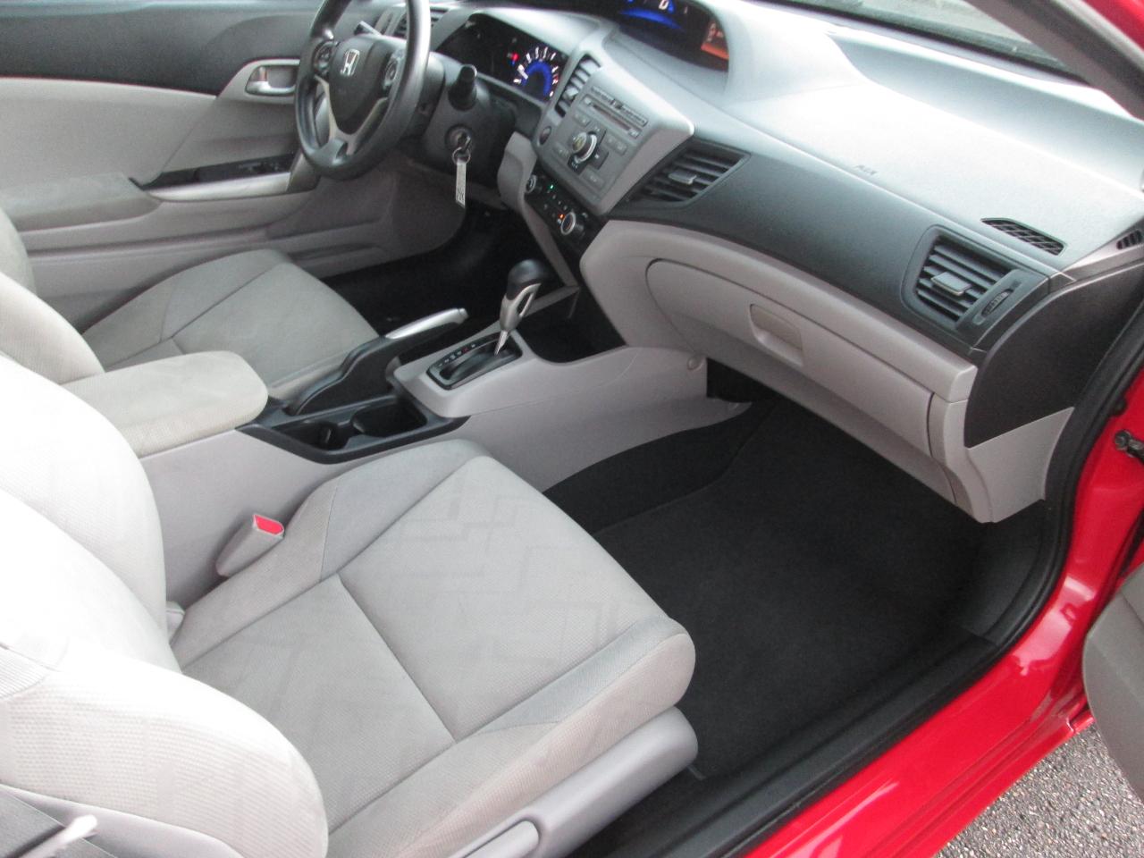 Honda Civic LX Coupe 5-Speed AT 2012