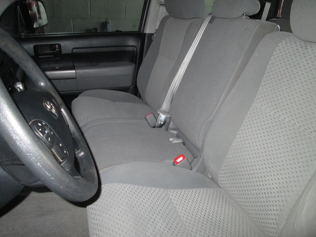 Toyota Tundra Tundra-Grade Double Cab 4.6L 4WD 2011