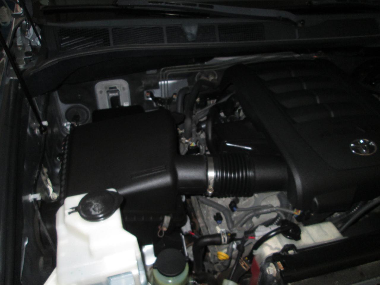 Toyota Tundra Tundra-Grade Double Cab 4.6L 4WD 2011