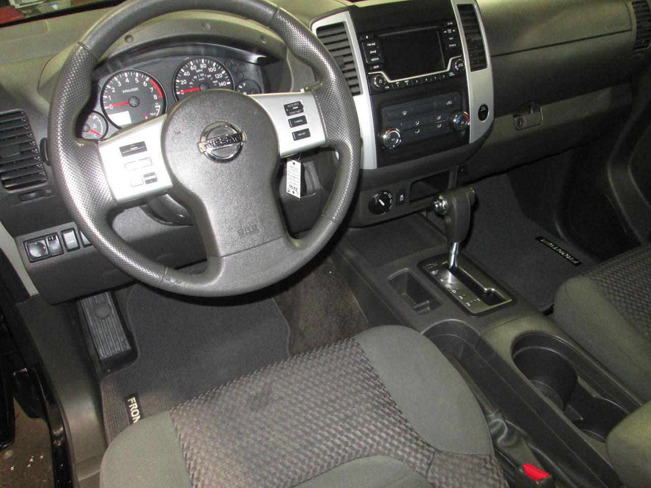 Nissan Frontier  2015