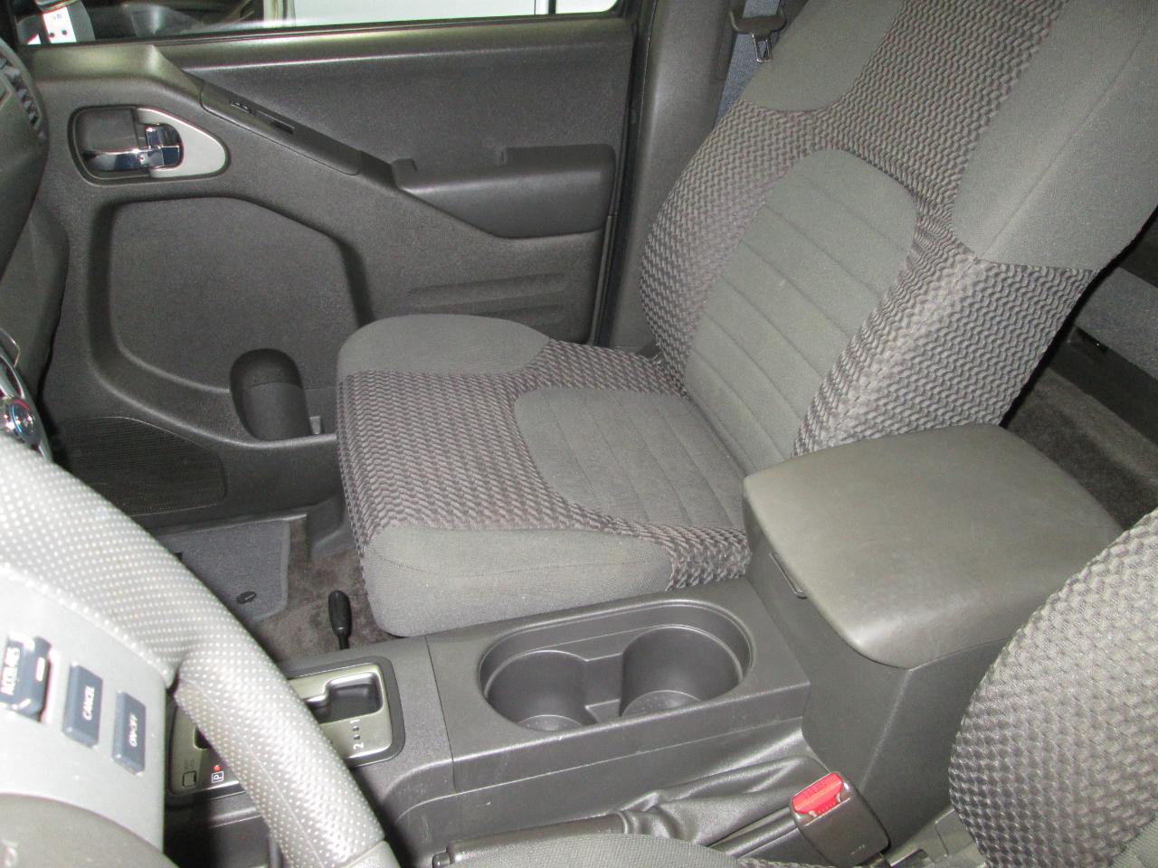 Nissan Frontier  2015