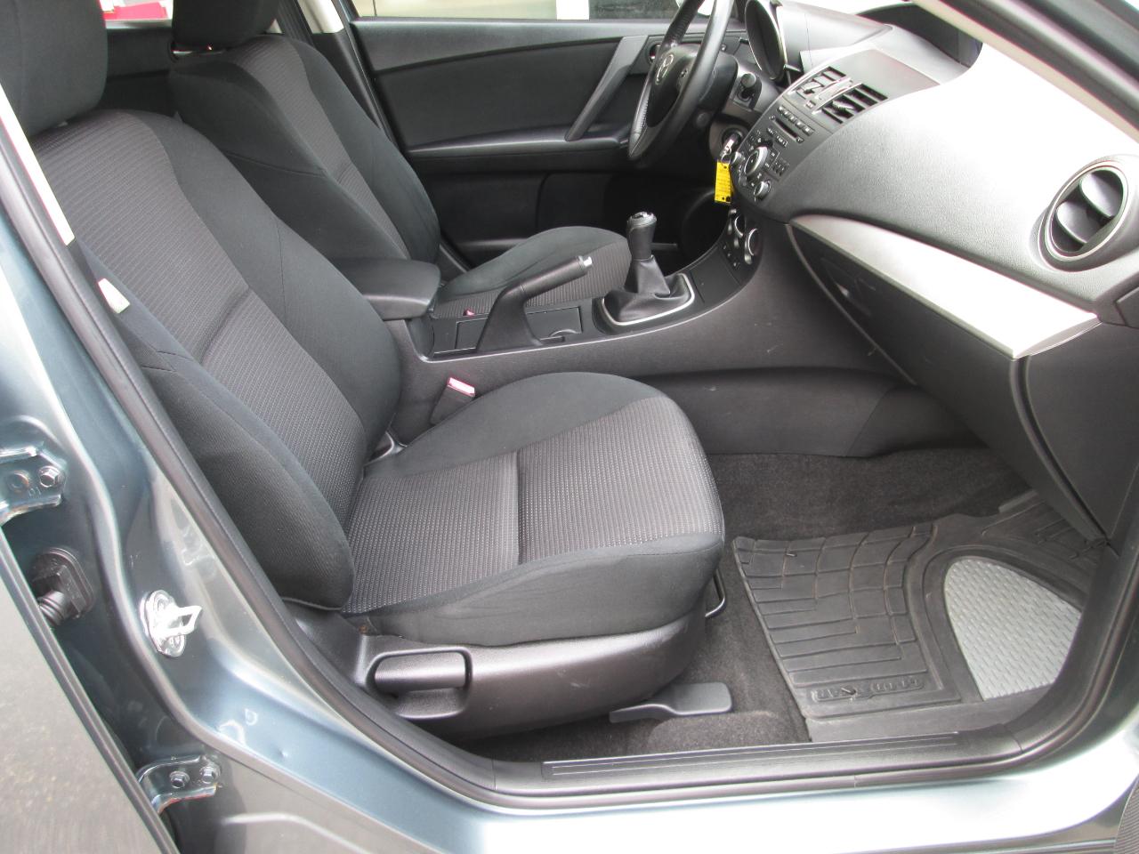 Mazda MAZDA3 I Touring 5-Door 2012