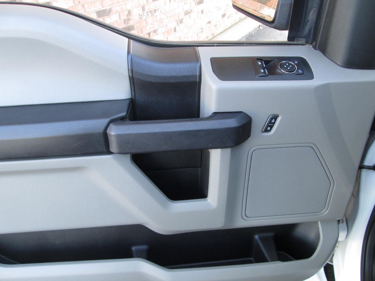 Ford F-150 XL 8-ft. Bed 2WD 2016