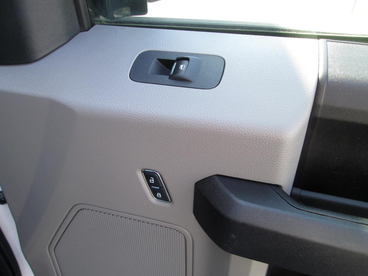 Ford F-150 XL 8-ft. Bed 2WD 2016