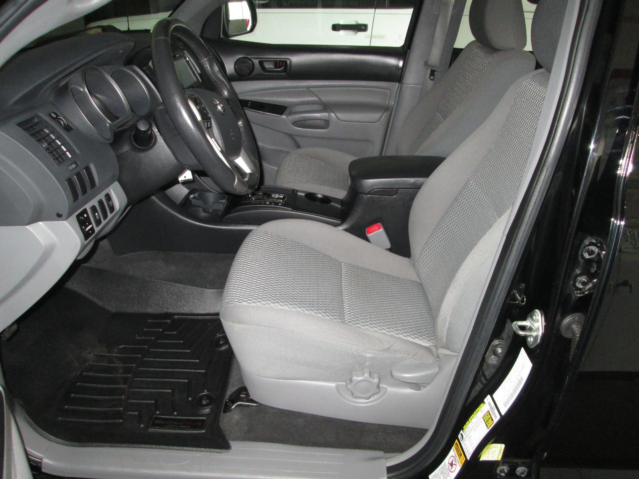 Toyota Tacoma Double Cab V6 5AT 4WD 2015