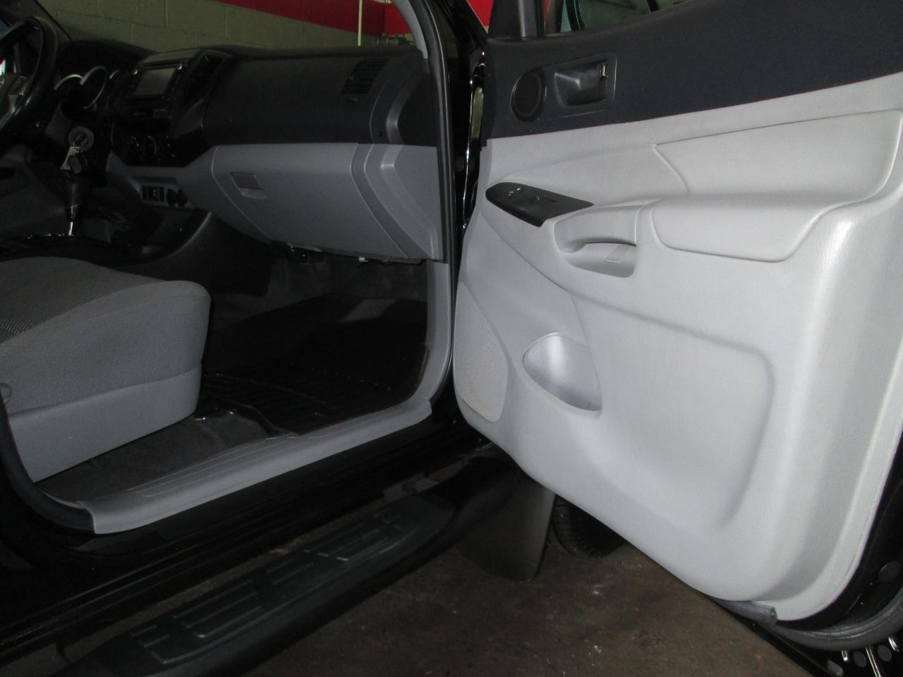 Toyota Tacoma Double Cab V6 5AT 4WD 2015