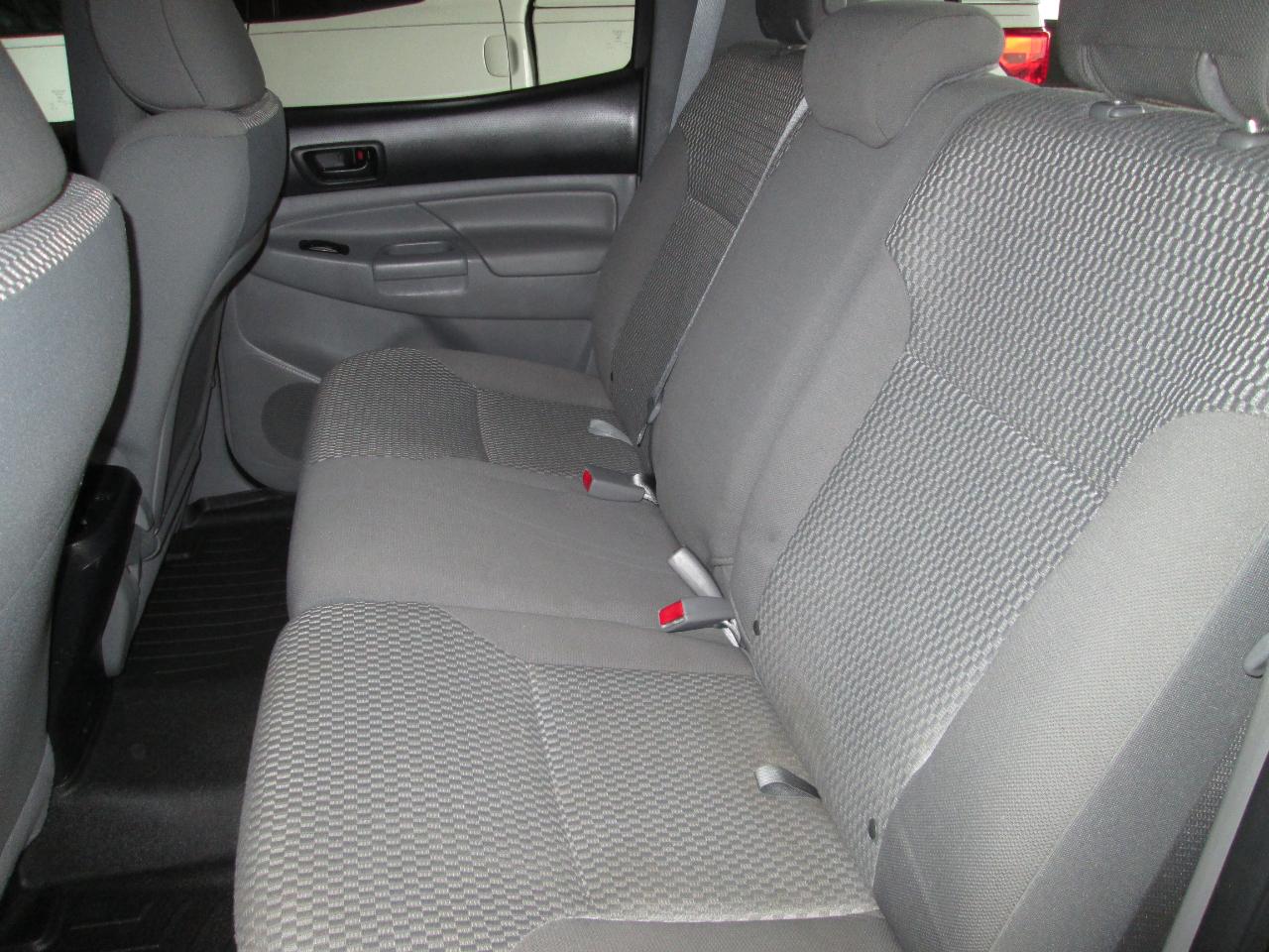 Toyota Tacoma Double Cab V6 5AT 4WD 2015