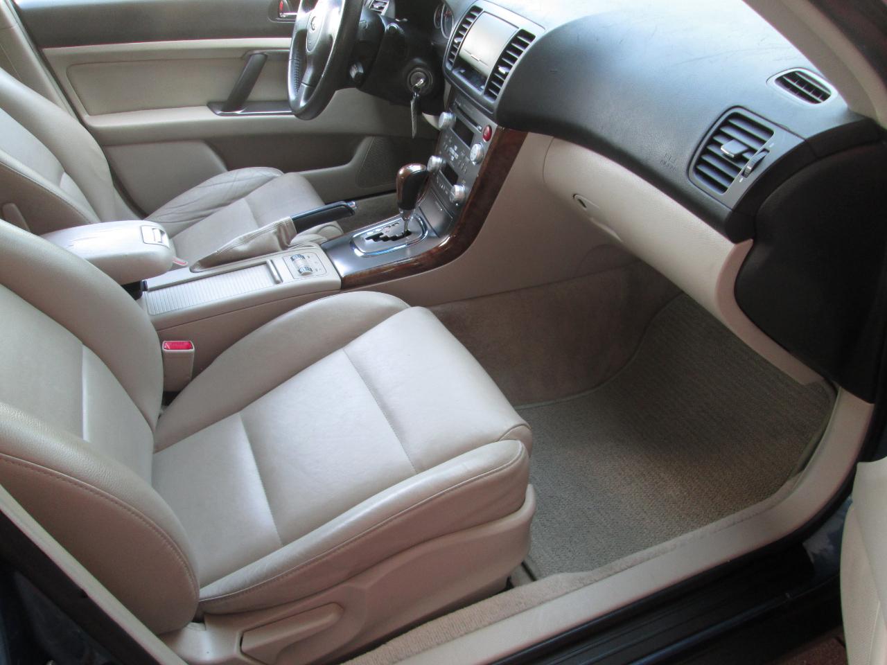 Subaru Outback 2.5i Limited Wagon 2007