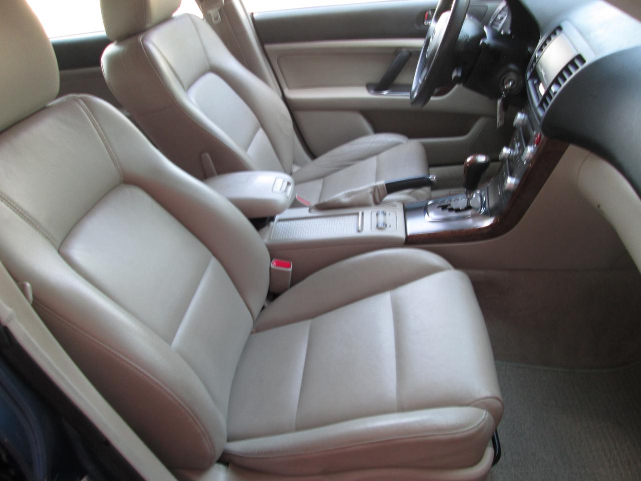 Subaru Outback 2.5i Limited Wagon 2007