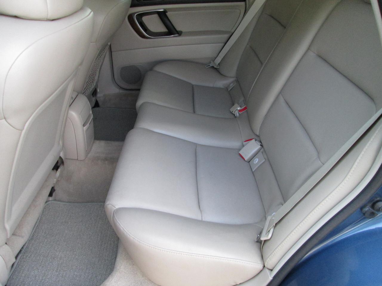 Subaru Outback 2.5i Limited Wagon 2007