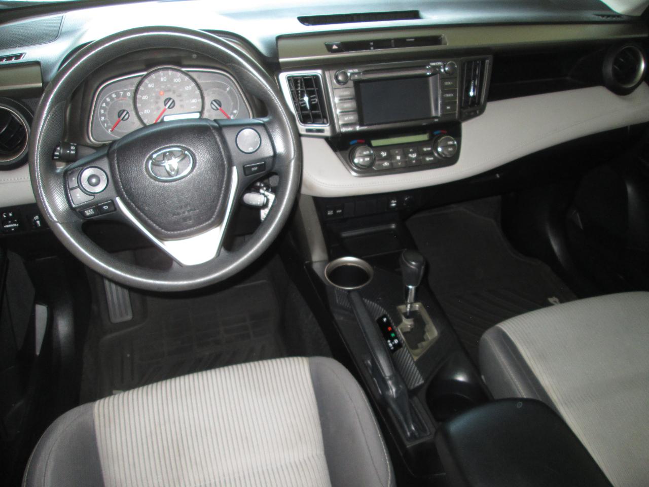 Toyota RAV4 XLE AWD 2014