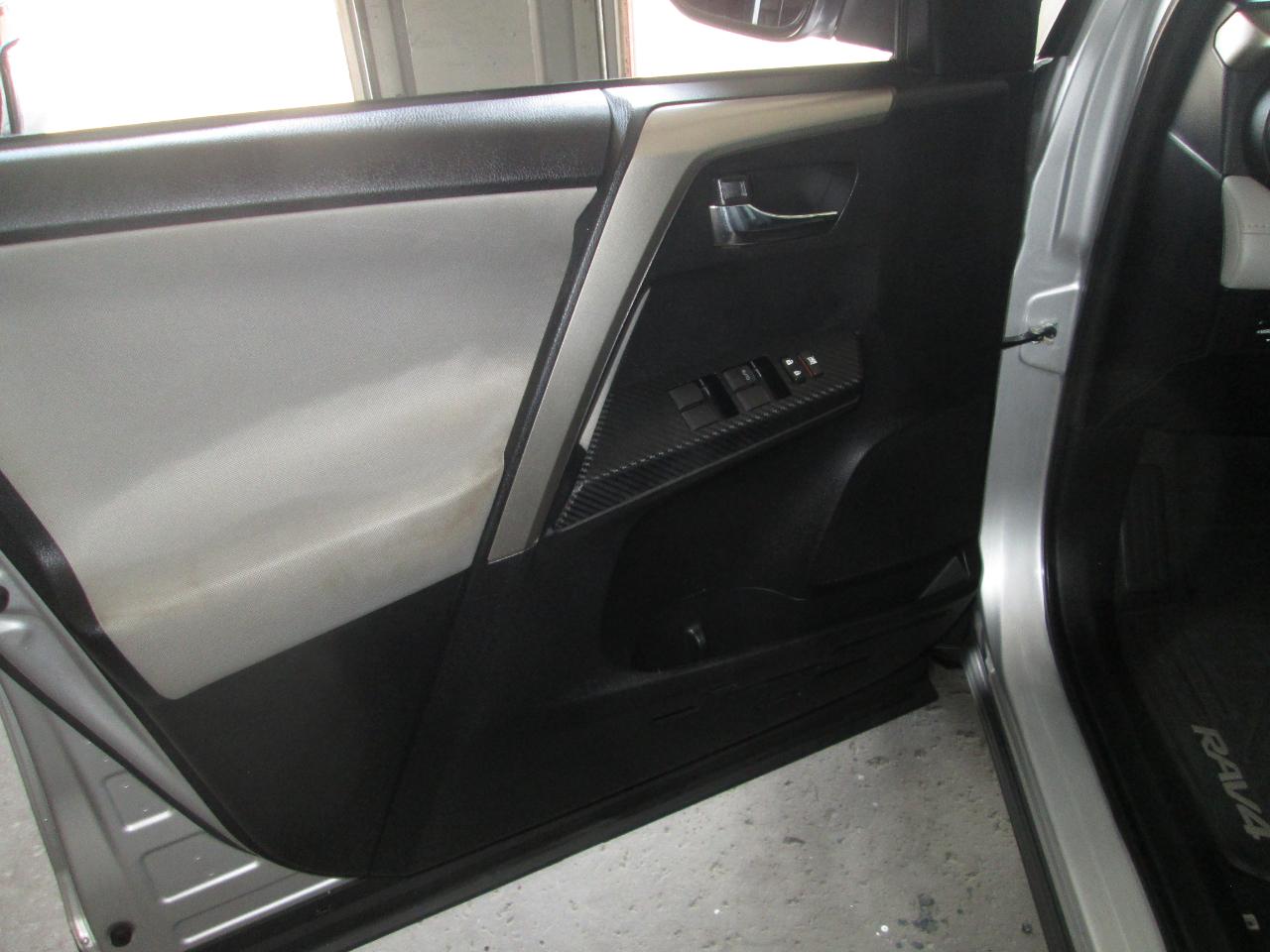 Toyota RAV4 XLE AWD 2014