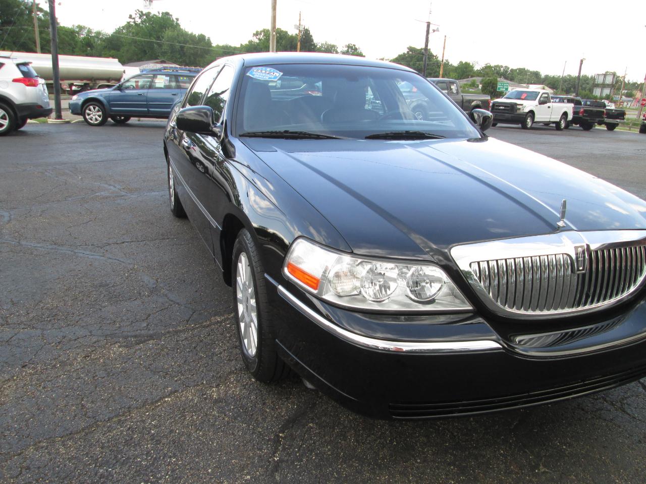 Lincoln Town Car Signature 2005