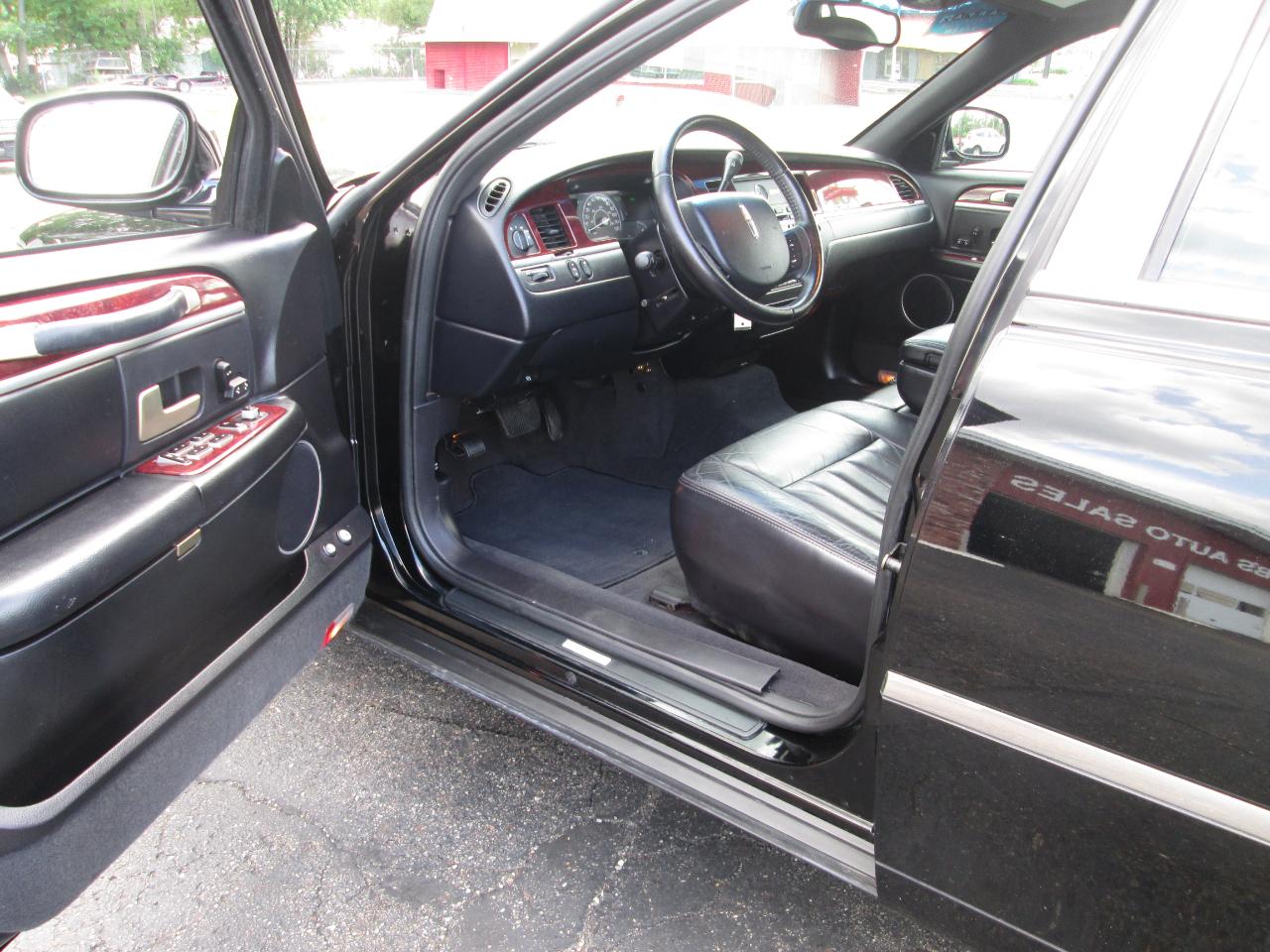 Lincoln Town Car Signature 2005