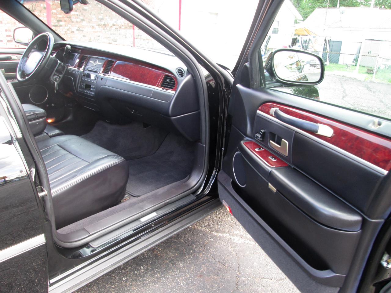 Lincoln Town Car Signature 2005