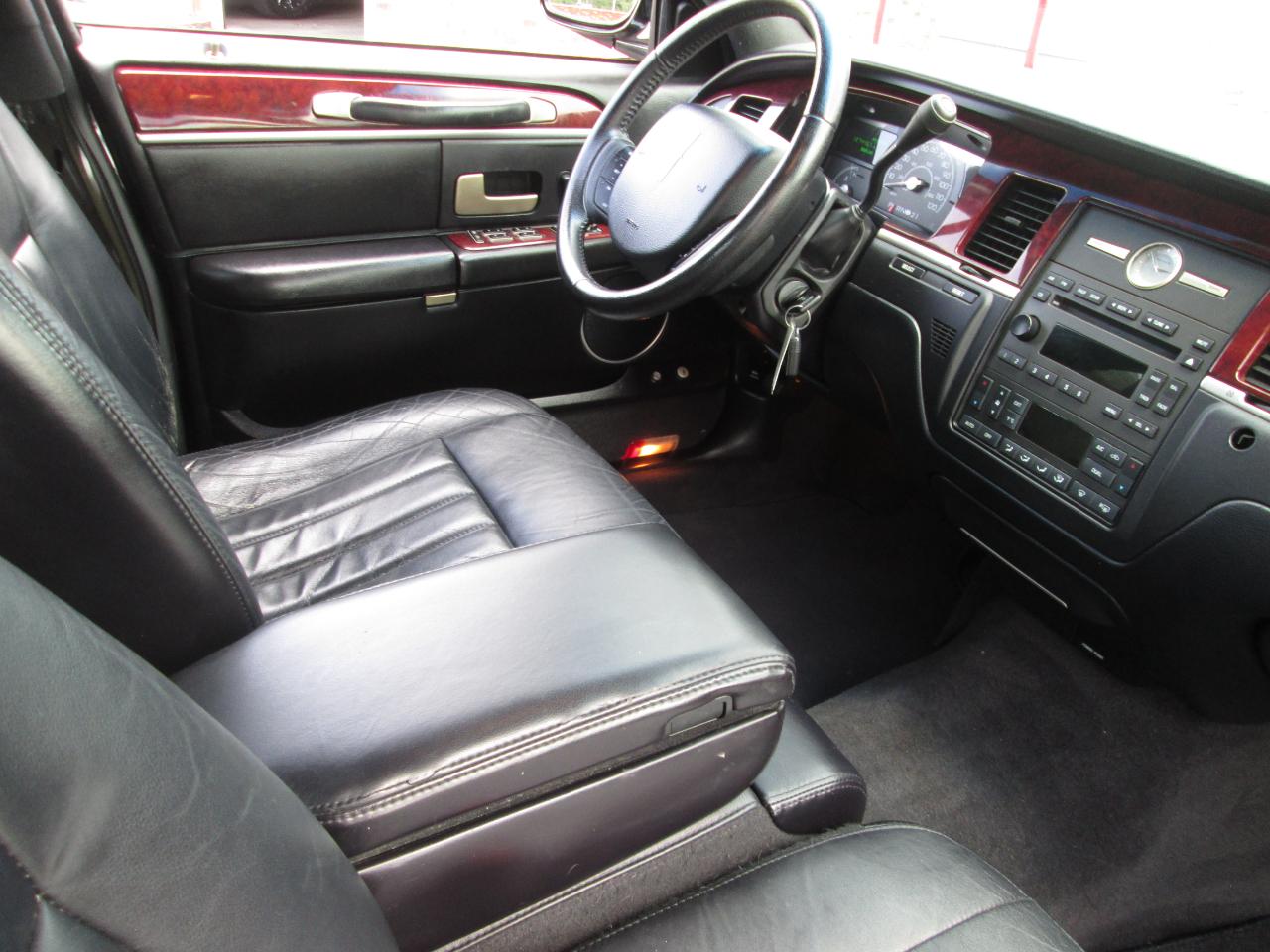 Lincoln Town Car Signature 2005