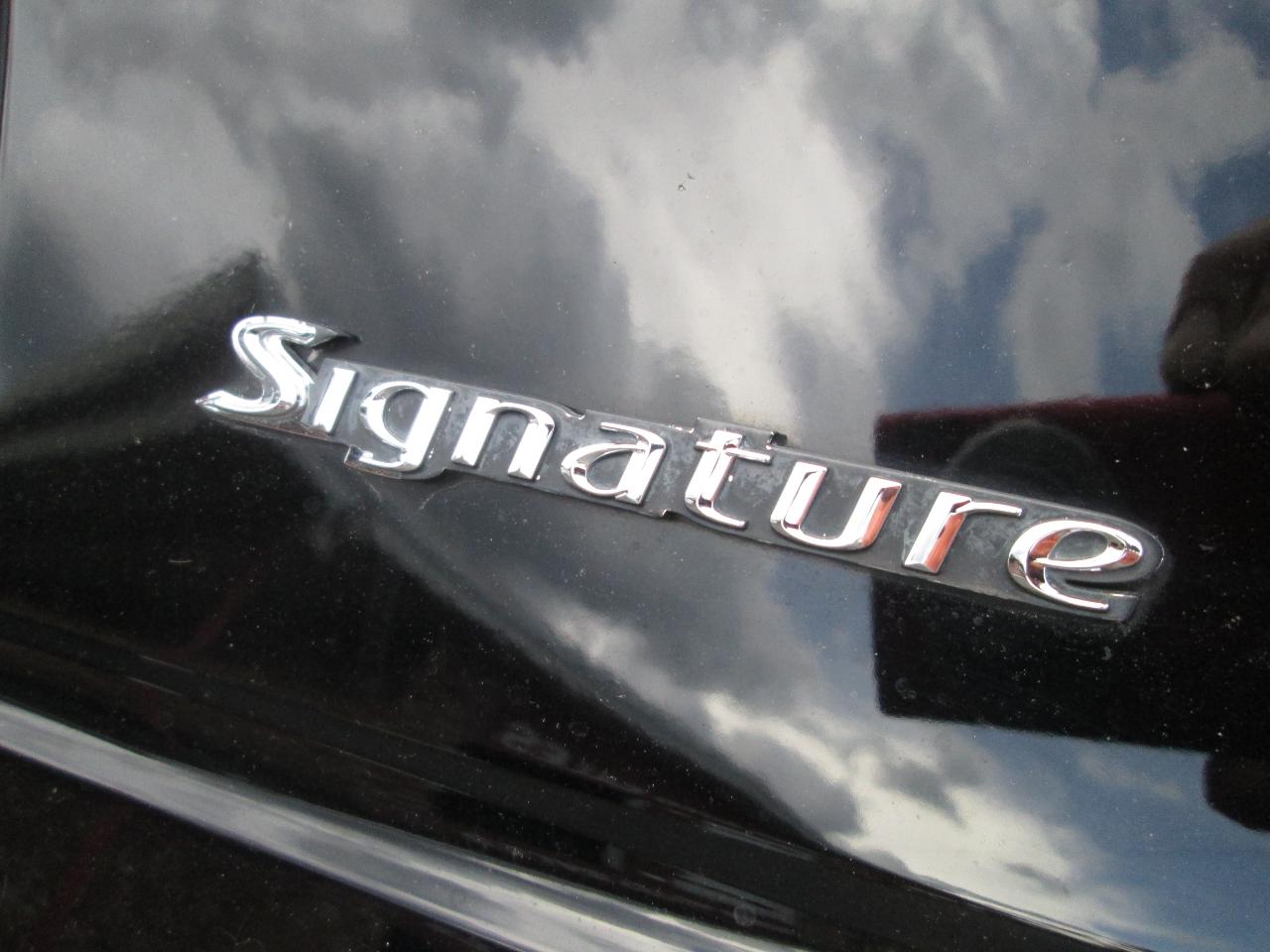 Lincoln Town Car Signature 2005