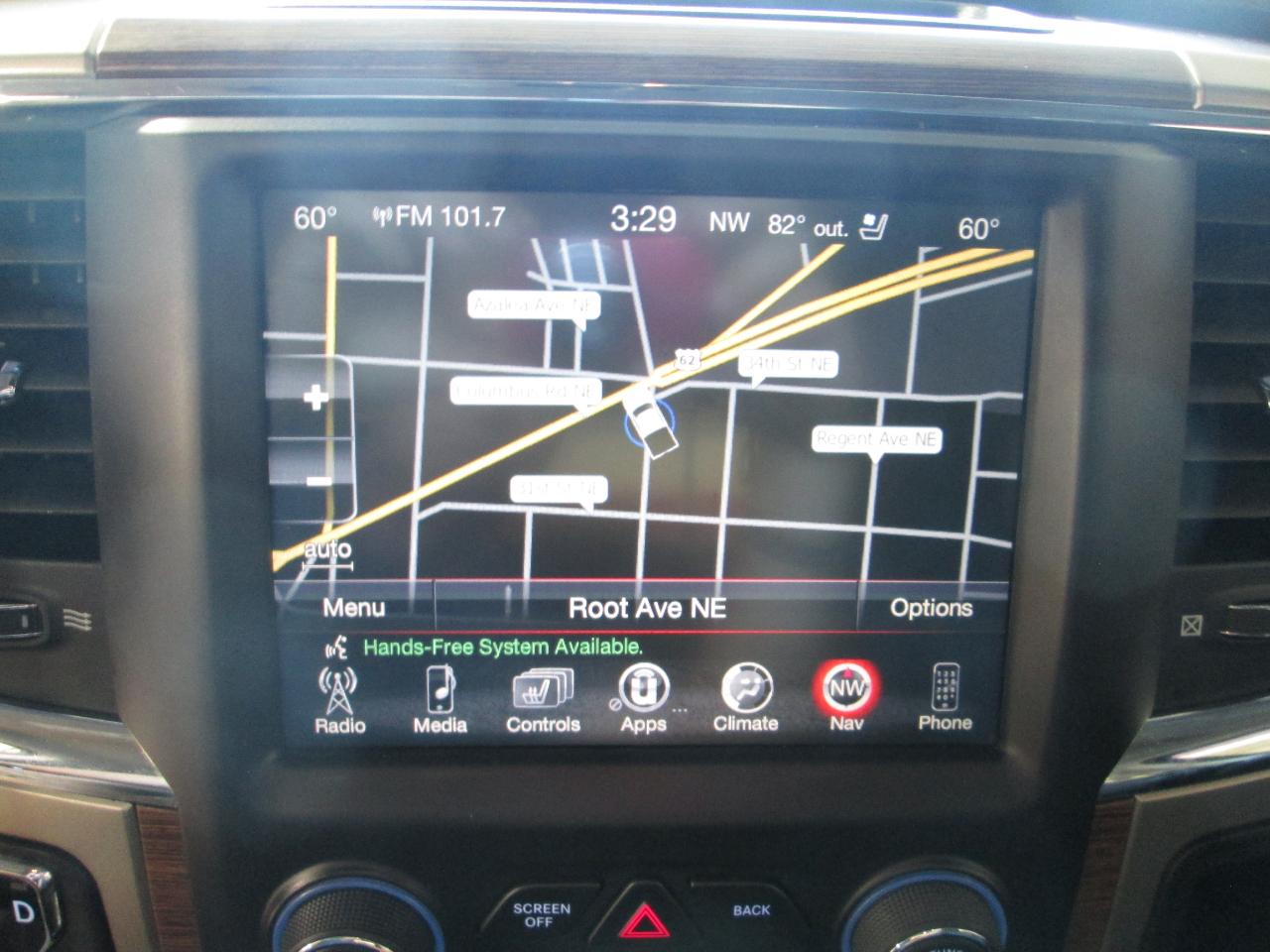 RAM 1500 Laramie Crew Cab SWB 4WD 2013