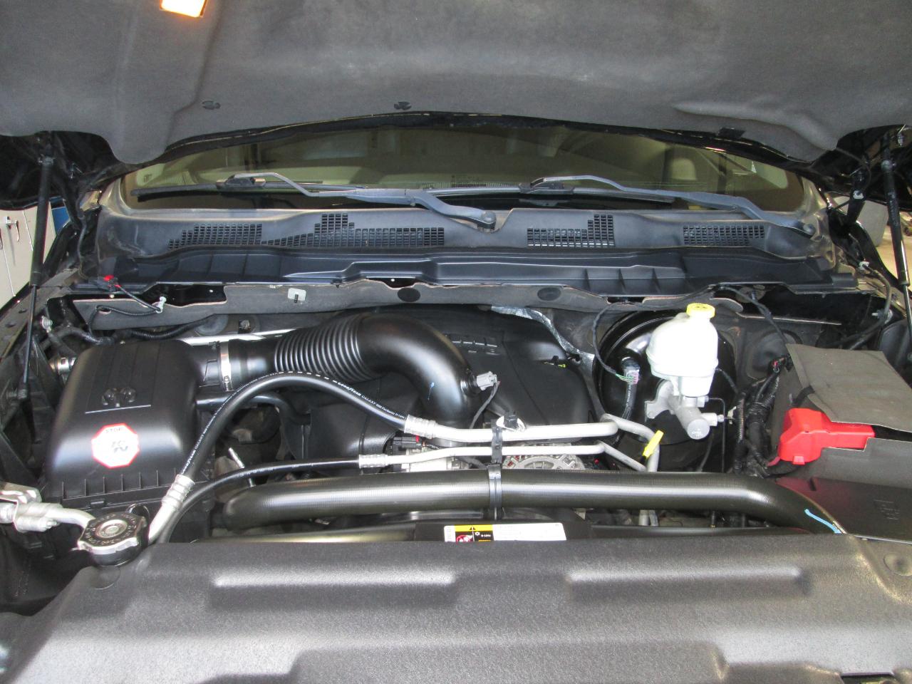 RAM 1500 Laramie Crew Cab SWB 4WD 2013