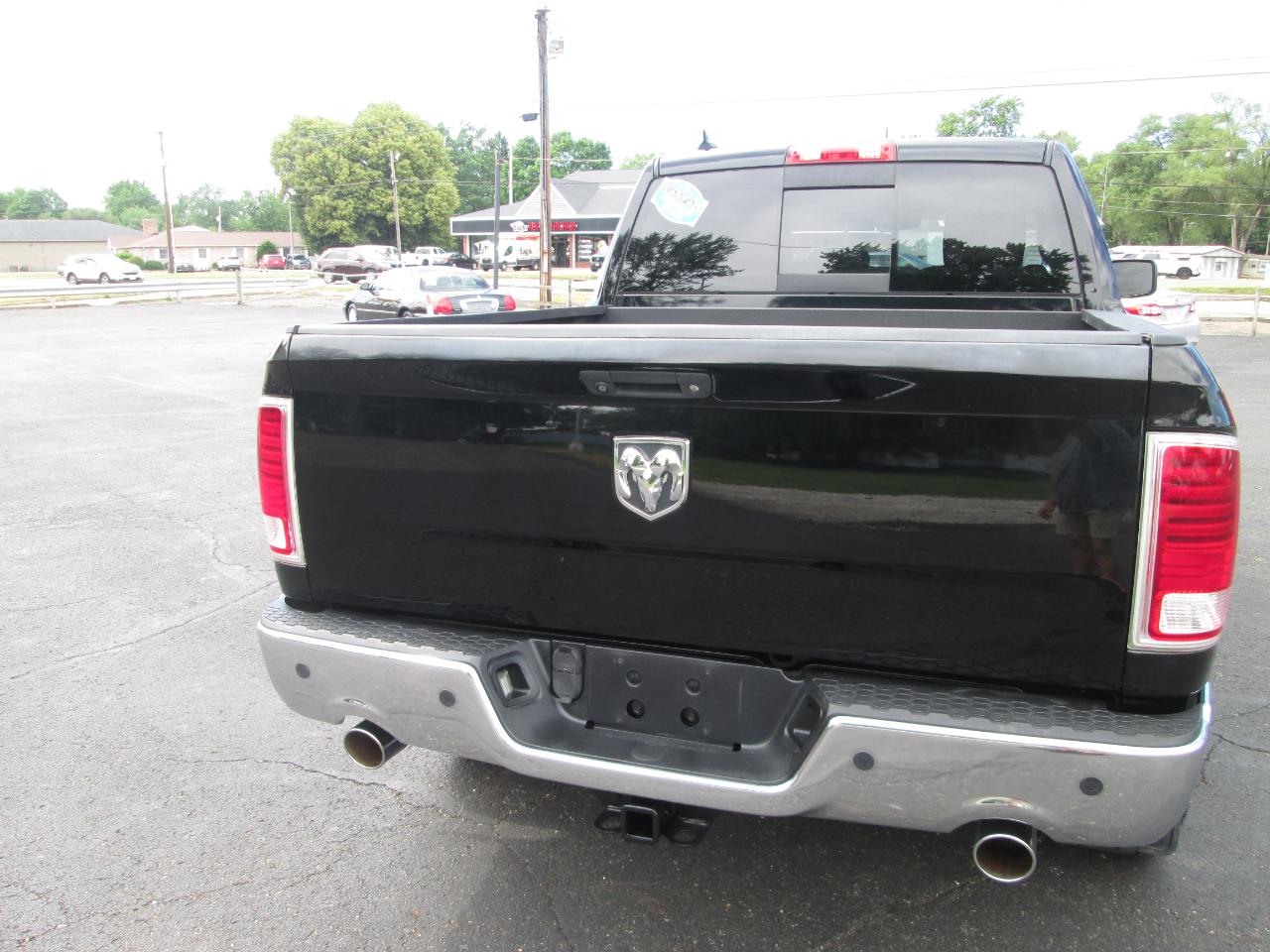 RAM 1500 Laramie Crew Cab SWB 4WD 2013